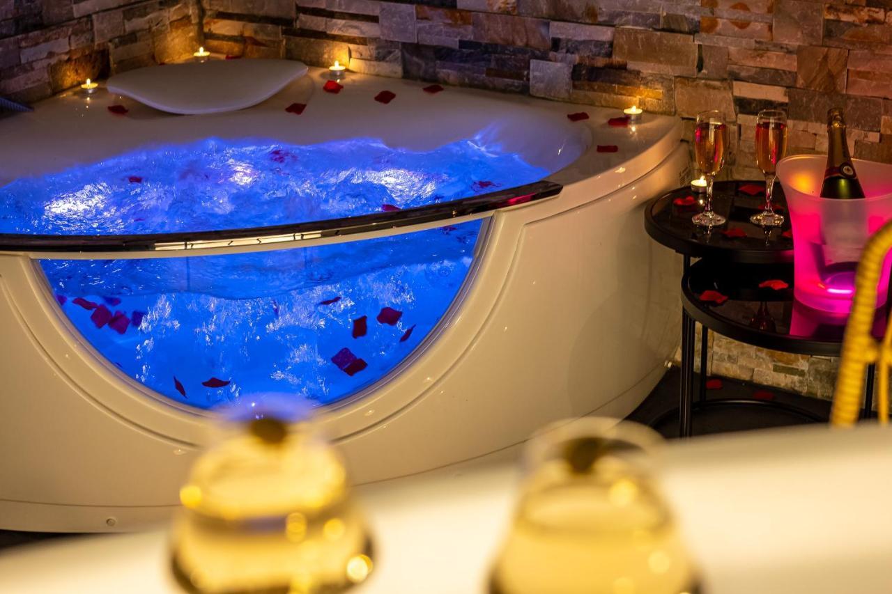 Cocon Relax - Jacuzzi - Cinema Apartment Montbéliard Exterior foto