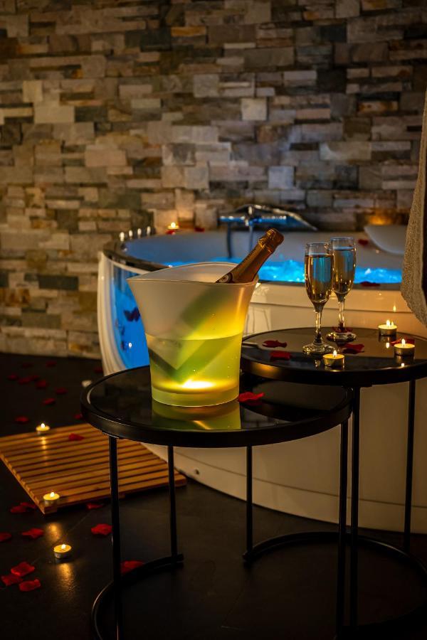 Cocon Relax - Jacuzzi - Cinema Apartment Montbéliard Exterior foto