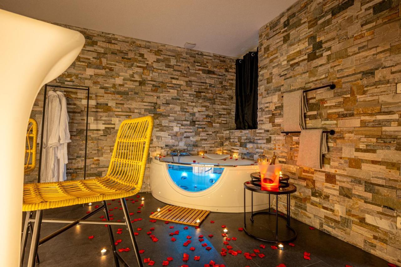 Cocon Relax - Jacuzzi - Cinema Apartment Montbéliard Exterior foto